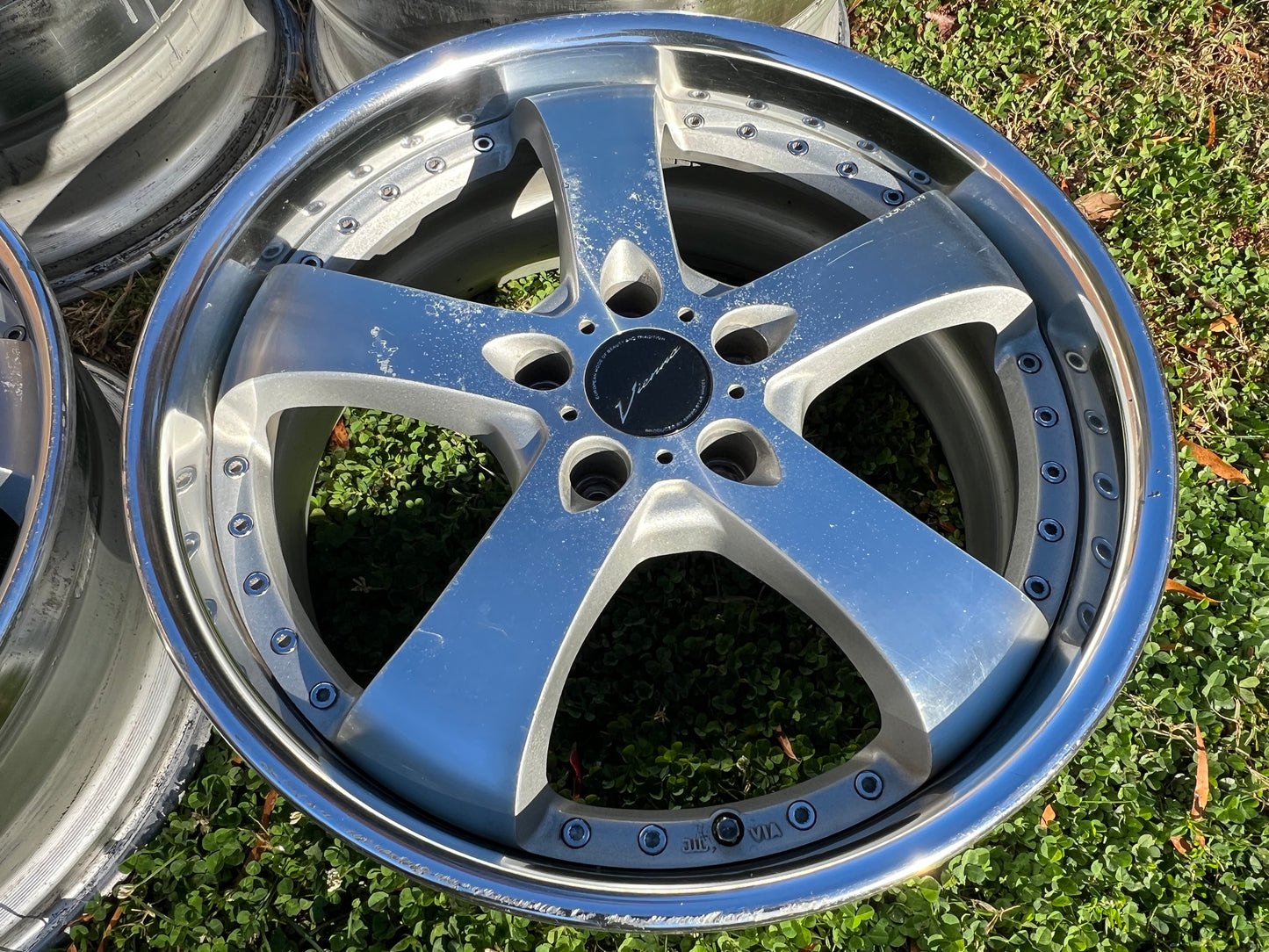 19” SSR Vienna Sovereign