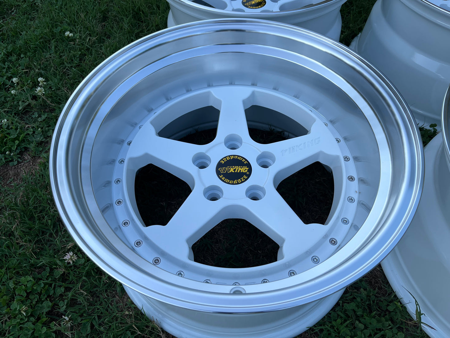 18” 326 wheels white