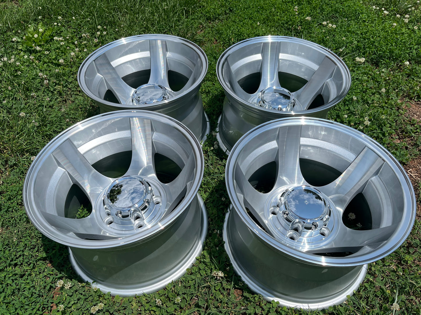 15” aluminum wheels 5x5.5