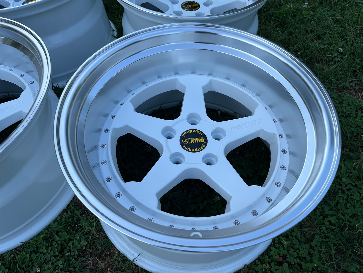 18” 326 wheels white