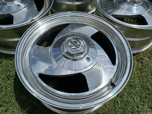 16” American Racing triple spoke wheels