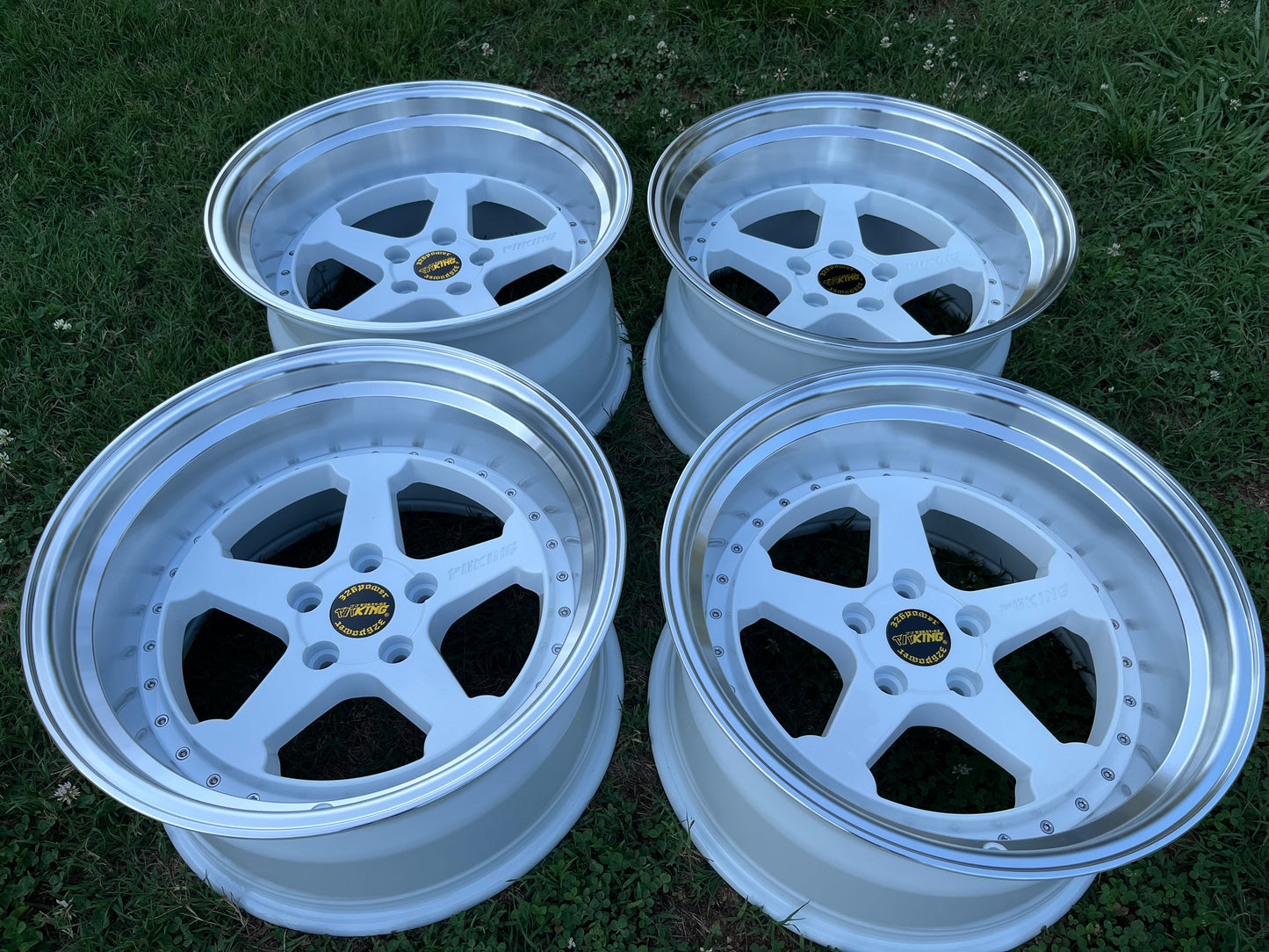 18” 326 wheels white
